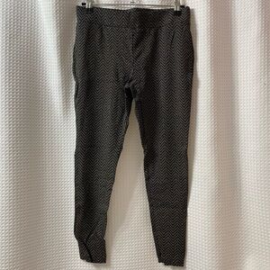 NWOT LOFT Petite Chevron Patterned Leggings
